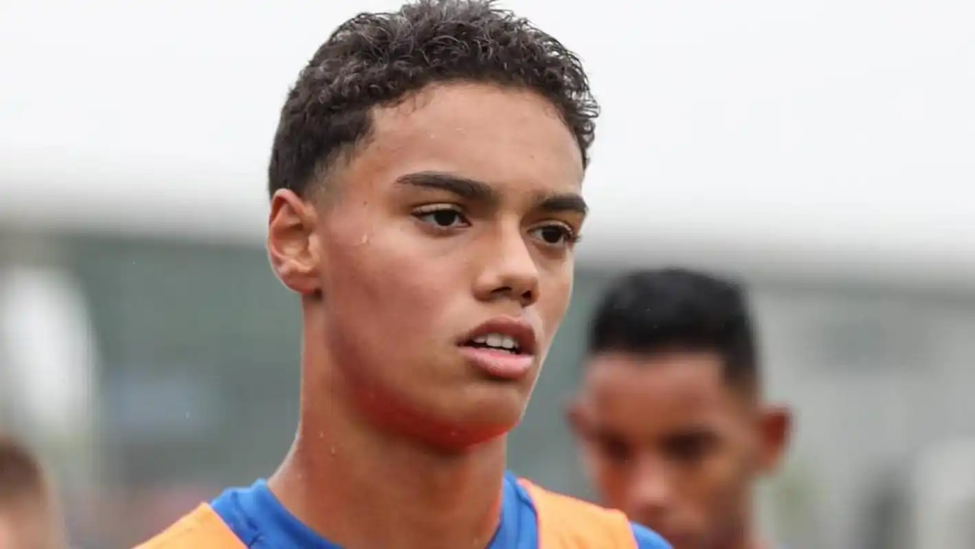 同时晋级欧 同时晋级欧